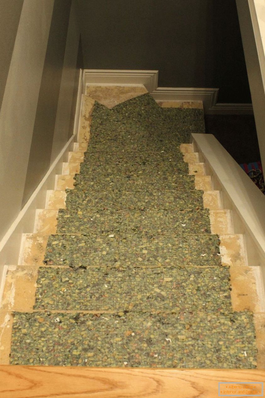 This is how the fully prepared staircase looks