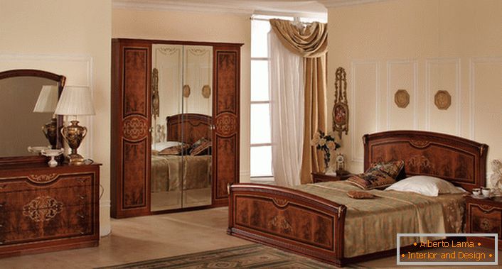 Modular furniture for a classic bedroom is matched as correctly as possible. 