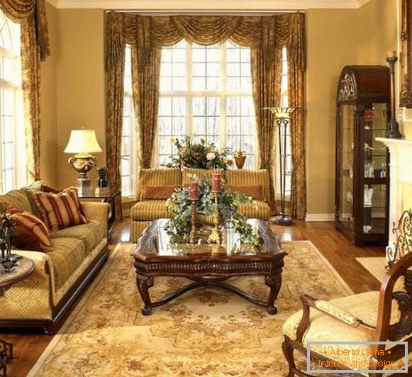Classic style of the Old World in the interior of the living room