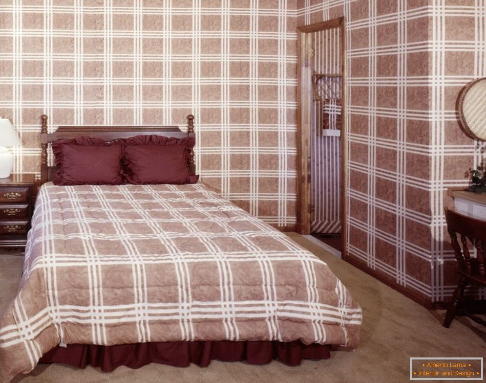 Checkered print in bedroom design