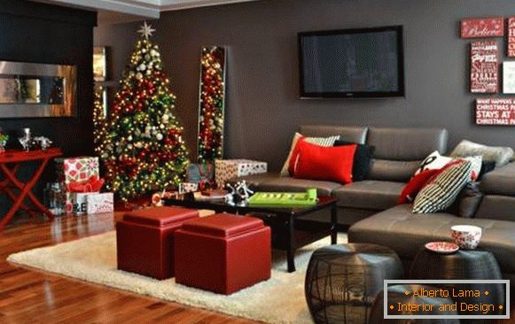New Year's interior of the apartment with green and red decorations