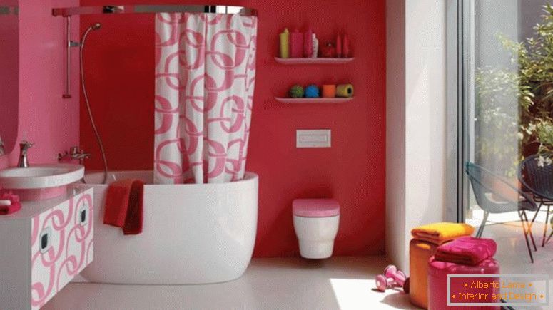 bathroom-room-in-red-tones