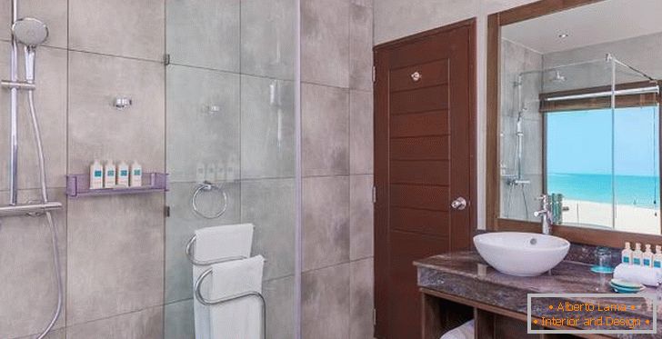 Bathroom Design at the Uga Bay Hotel