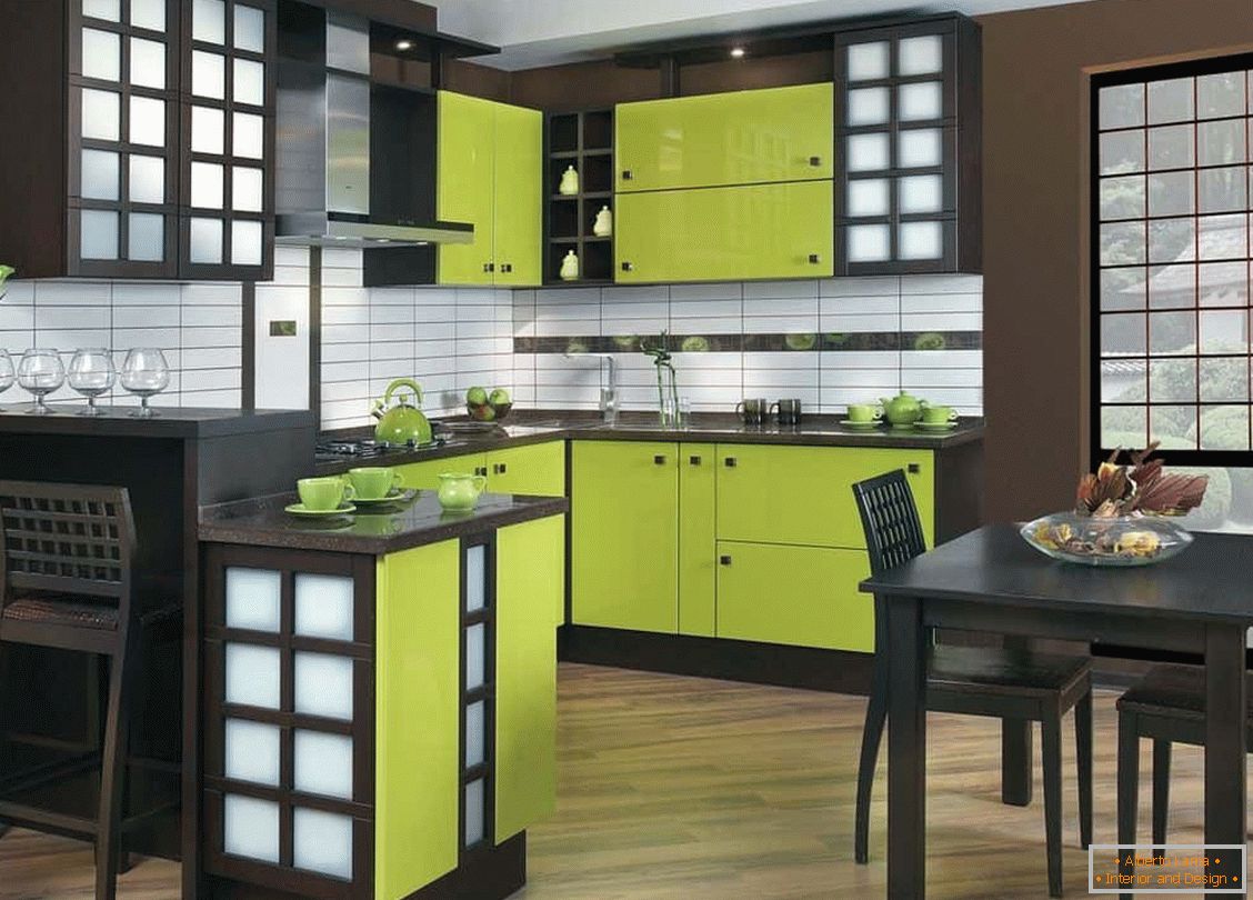 Kitchen wenge in combination with light green