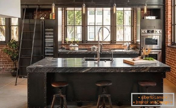 Loft style - kitchen in black with brick