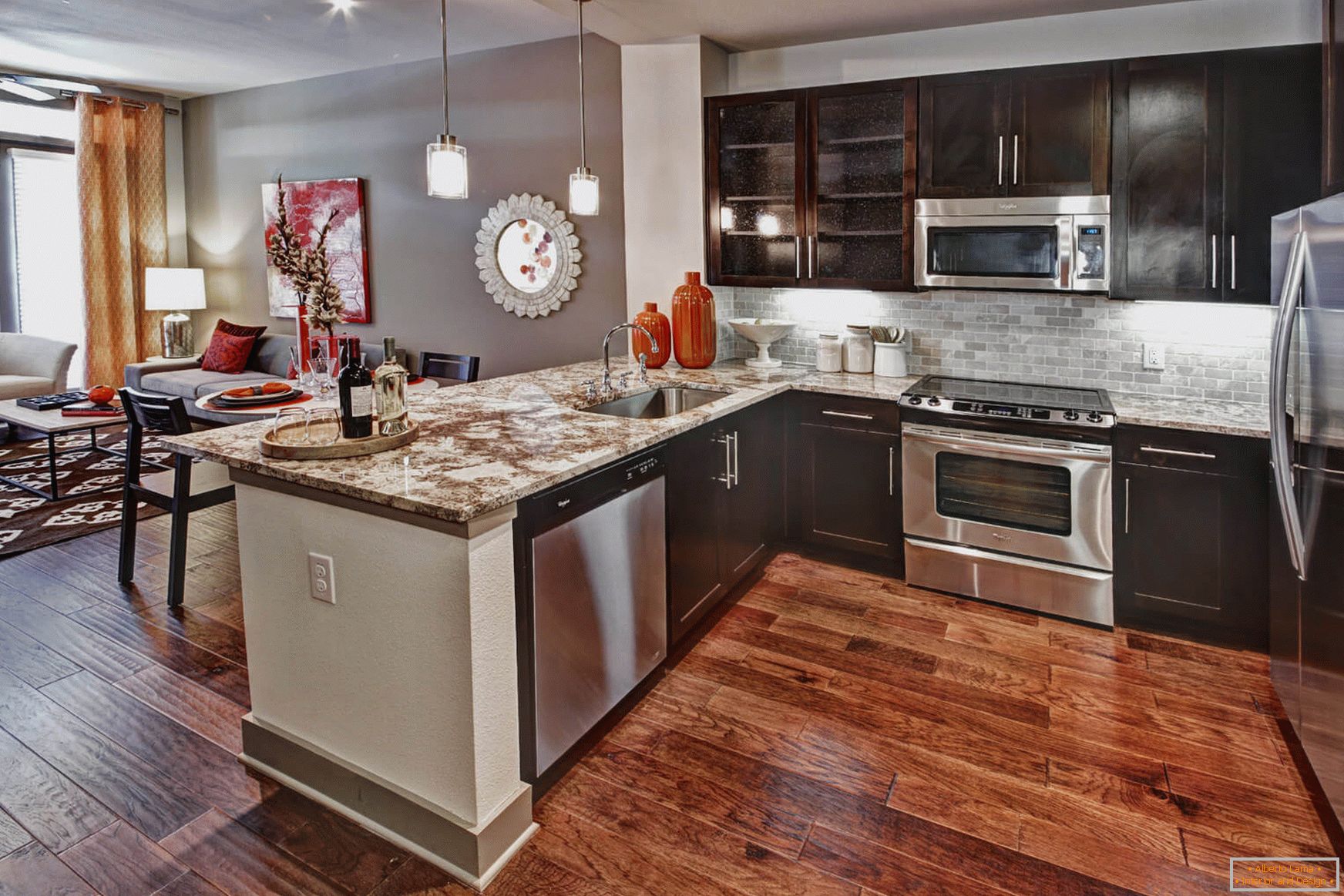 Apartment Interior in Washington Avenue / Rice Military