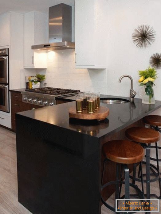 Black bar in small kitchen