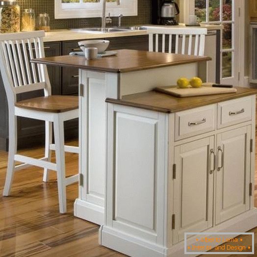 Kitchen island with a bar in a traditional style