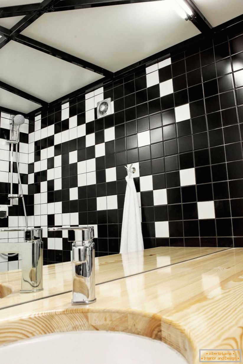 Bathroom of an unusual studio apartment in Poland