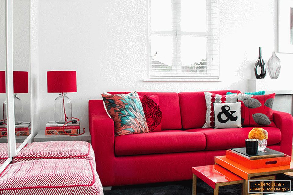 Red accents in the design of the living room
