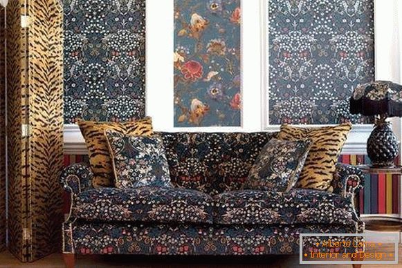 Fashionable wallpaper design 2016 in the spirit of antiquity