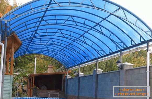 awning to the house from polycarbonate, photo 12