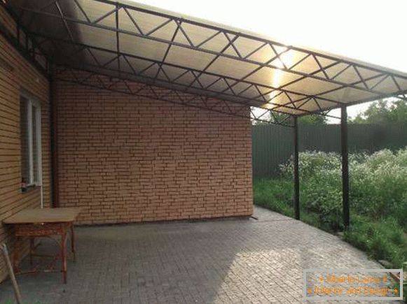 awnings from polycarbonate in the courtyard of a private house, photo 17