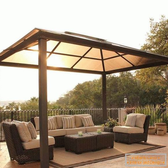 light and elegant polycarbonate canopy in the courtyard of a private house, photo 24