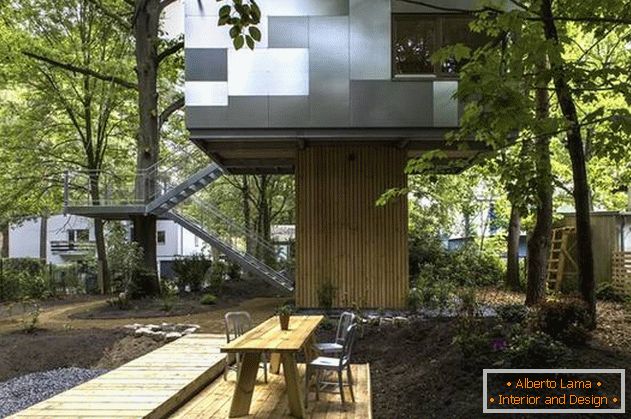 Unusual tree house: план