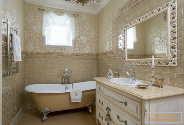 A neoclassic-style bathroom in the country house of a Spanish family.
