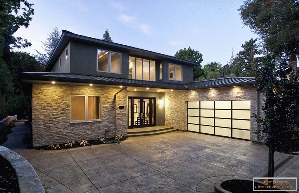 Garage with glass gates