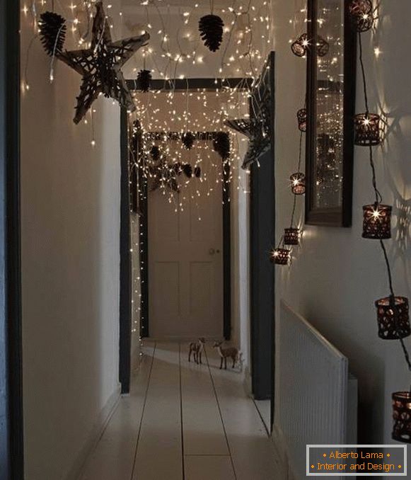 LED garland rain - the idea of ​​hanging on the ceiling