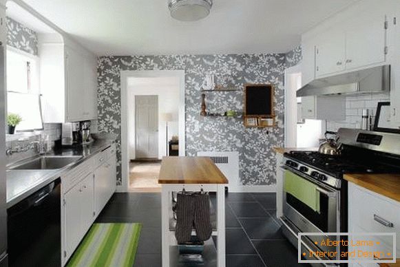 Gray wallpaper in the kitchen 2015