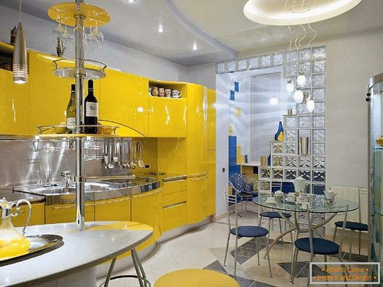 In the best traditions of the avant-garde style, furniture for the kitchen is chosen. Kitchen set of yellow color is not only practical and functional, but also stylish.