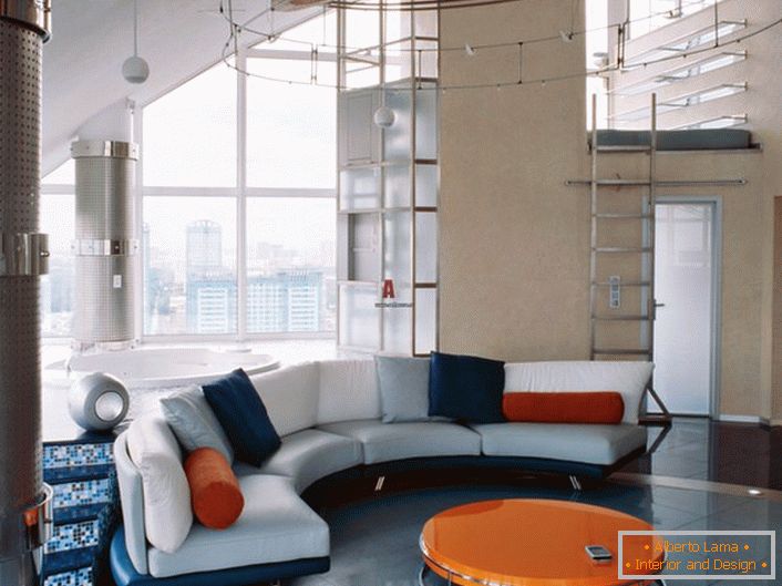 Cozy lobby in avant-garde style. The combination of a rich blue with a bright orange always looks profitable.