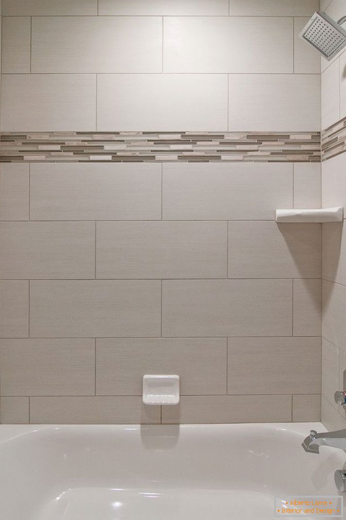 simple-bathroom-decoration-idea-beige-large-subway-bathroom-wall-tiling-slim-long-mosaic-tiles-bathroom-wall-trimming-bathroom-wall-trimming-mosaic-tiles-wall-trim-mosaic-wall-trim-mosaic-bathroom