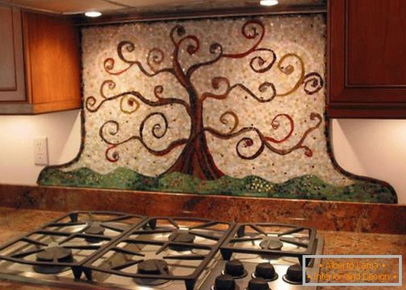 a panel of tiles in the kitchen, photo 17