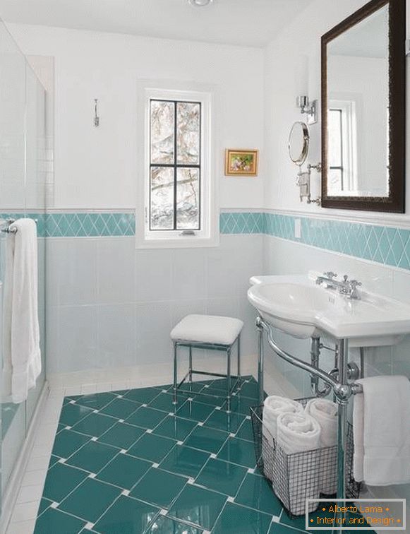 Custom tiling in the bathroom