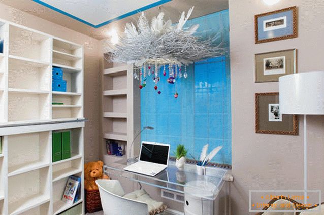 Blue accents in the design of the nursery