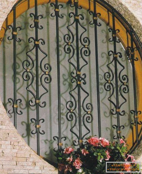 Metal window grilles forged - exterior of the house