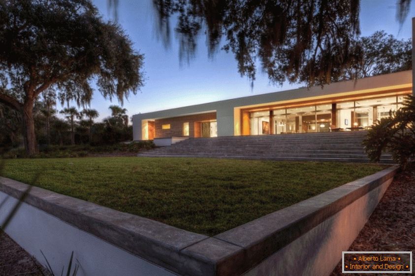 Architecture of a country house in Florida