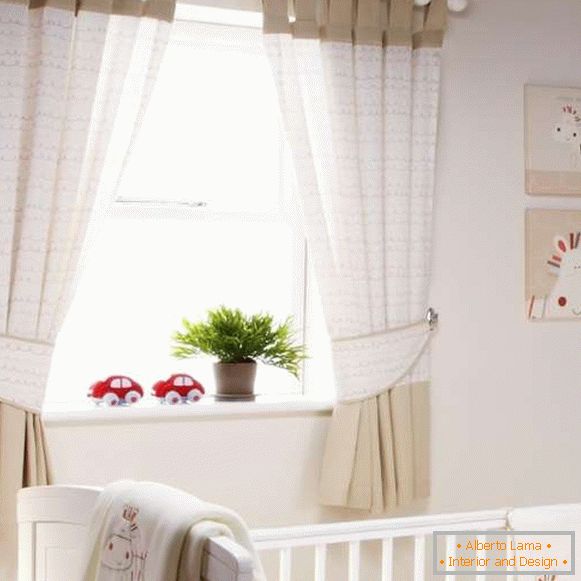 short curtains in a nursery, photo 49