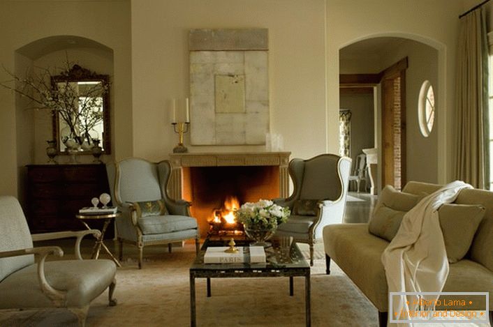 One of the interior elements, preferred for decorating a room in the French style, is a fireplace. A wood-burning fireplace in an elegant panel will not only be an exquisite decorative detail, but also an element of the heating system in the cold season.