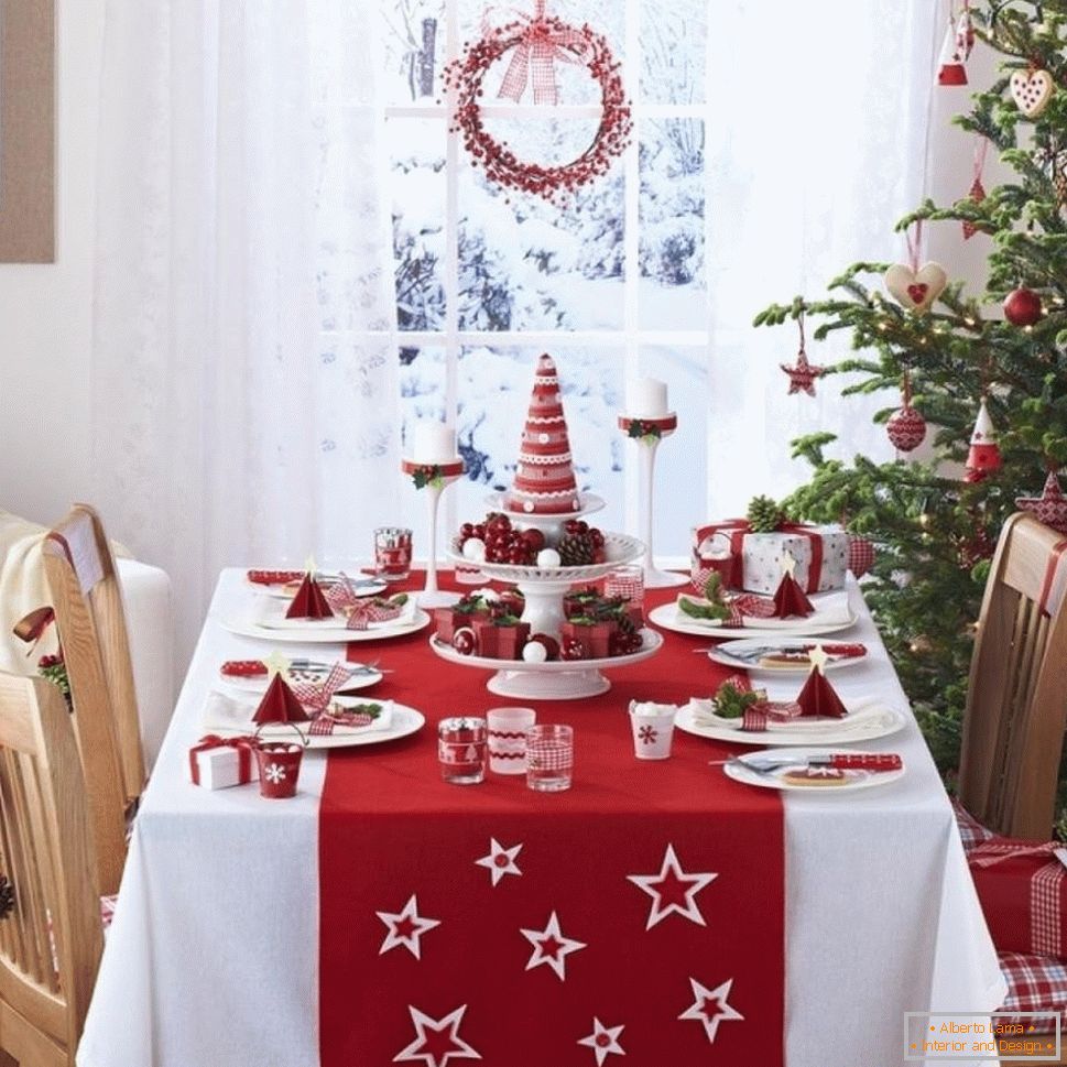White-red tablecloth
