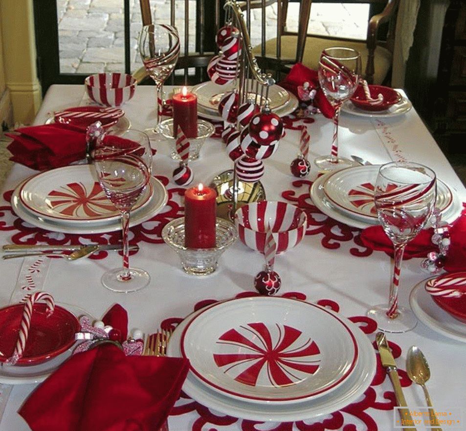 White and red table setting