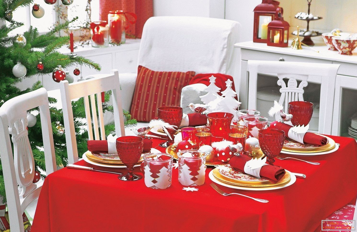 Decoration of a New Year's table in red color