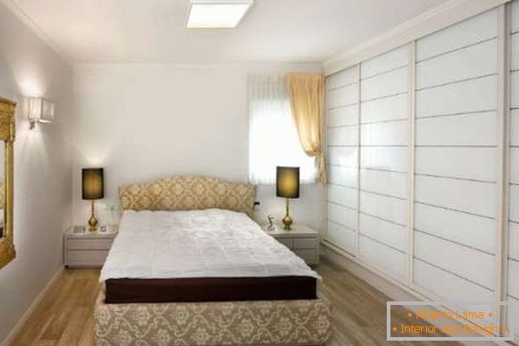 White wardrobe in the bedroom - photo design ideas of the classic