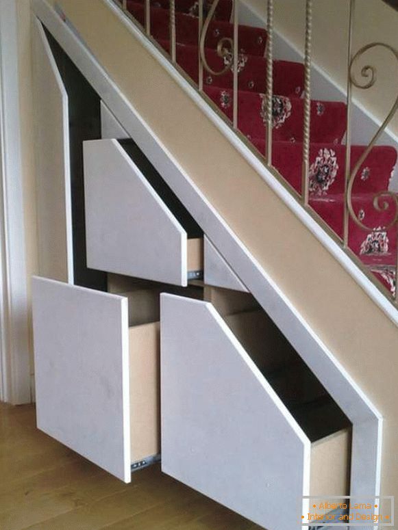 how to make a cabinet under the stairs, photo 37