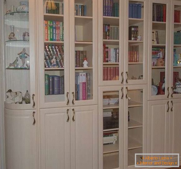 The idea of ​​a bookcase for a living room in white