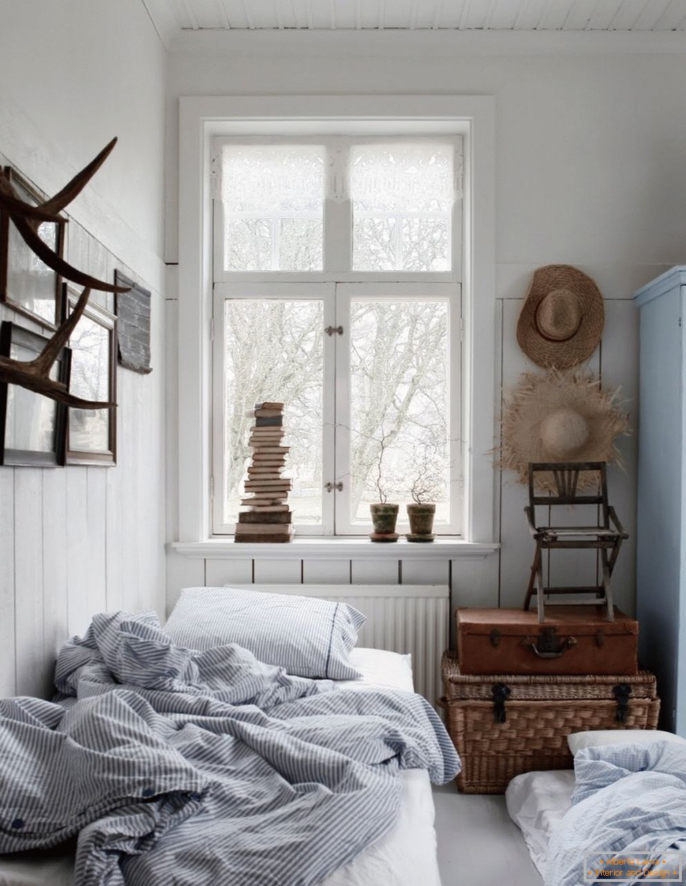 Scandinavian style in the interior of the bedroom, its characteristics and features