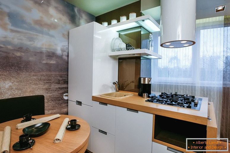 Modern kitchen connected to a balcony