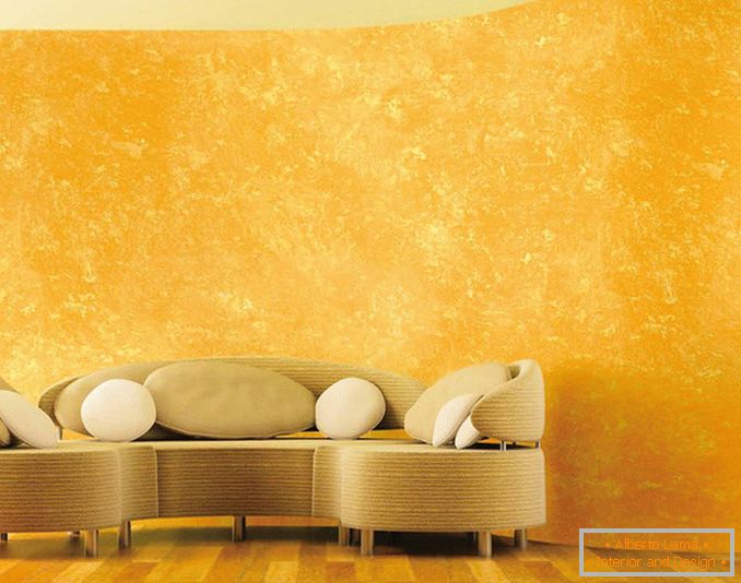 Bright decorative plaster for interior walls