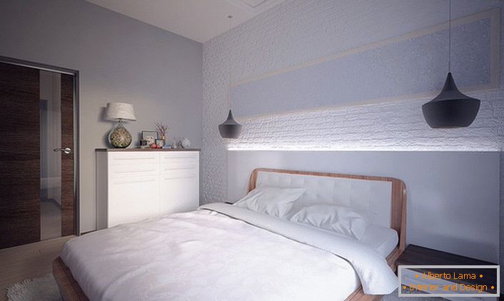 Small bright bedroom