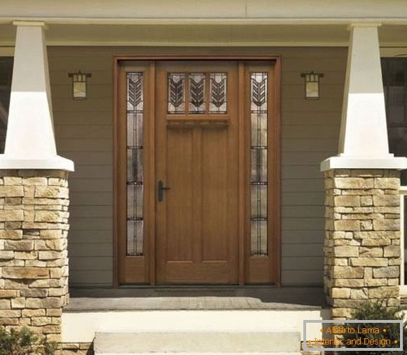 Front doors of fiberglass