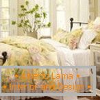 Bed linen with floral ornament