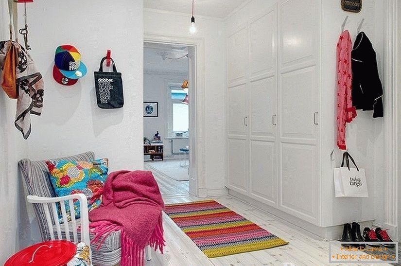 Closet in the corridor will save space in the rooms