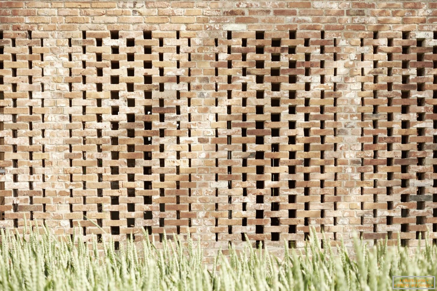 Brickwork in the design of a modern barn