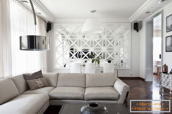 Mirror in the modern interior of the living room комнаты
