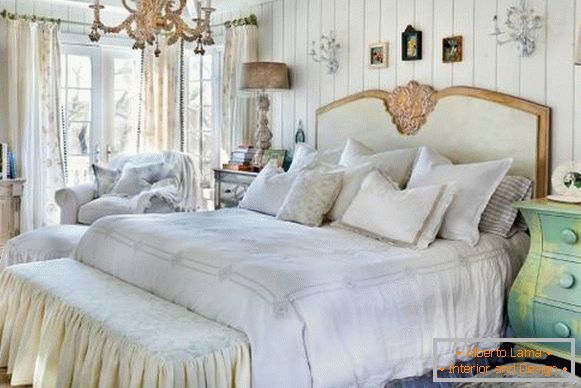Bedroom in the style of a cheby chic with elements of Provence