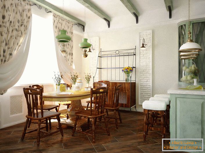 A country-style dining zone in a city apartment somewhere in the south of France.
